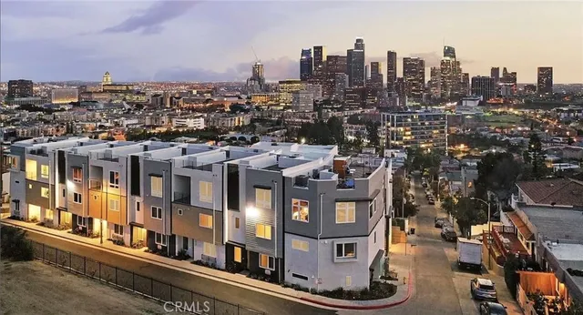 a picture of city view