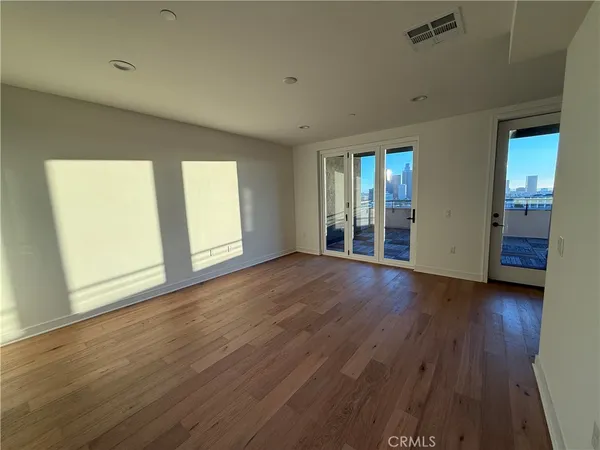 $6,699 | 1048 Joels Place, Los Angeles, CA 90012