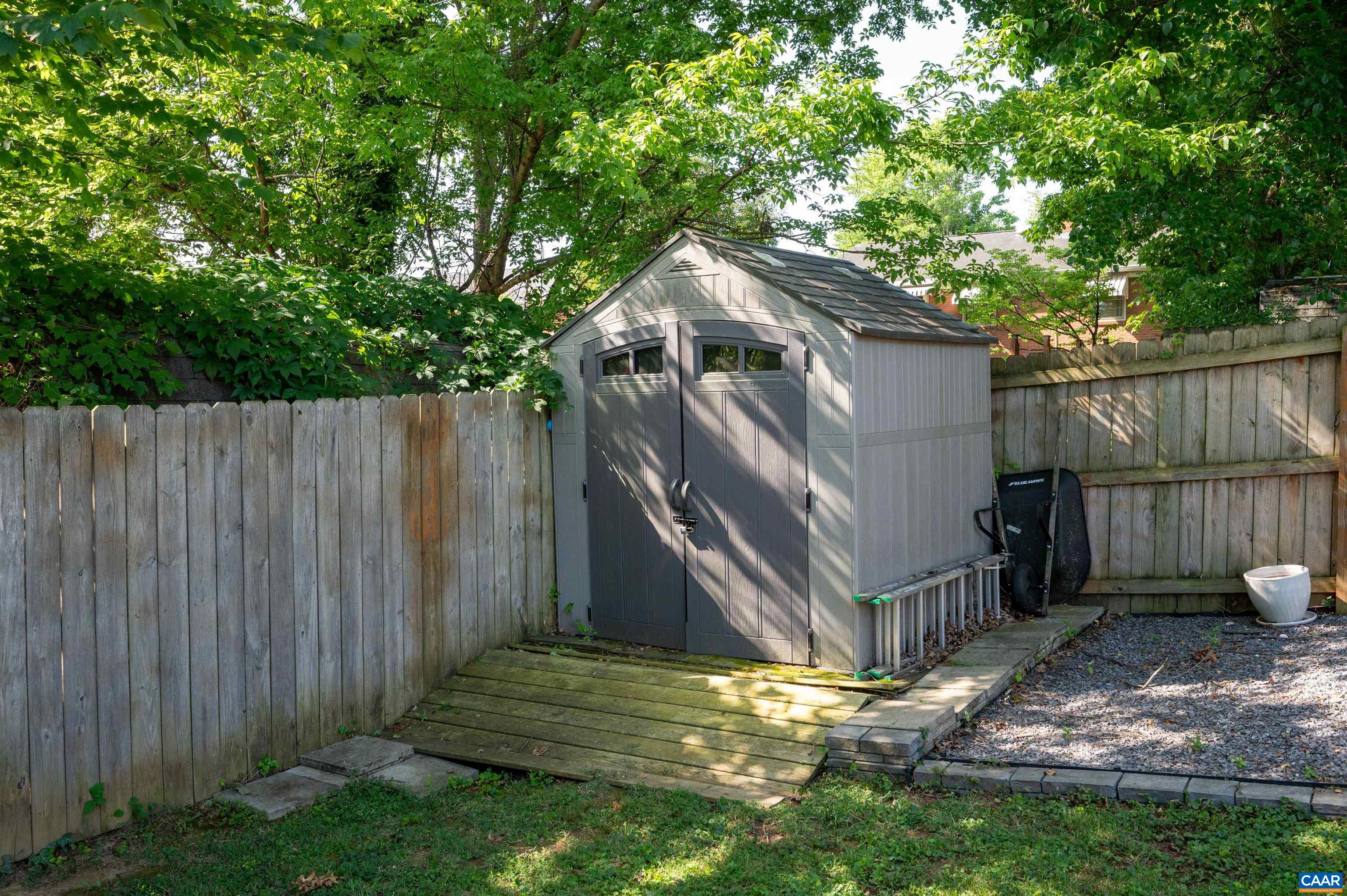 1612 Park Road Waynesboro, VA 22980 - Photo 20 of 22