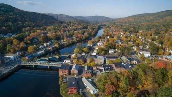 $395,000 | 10 Deerfield Avenue, Unit 2, Shelburne, MA 01370