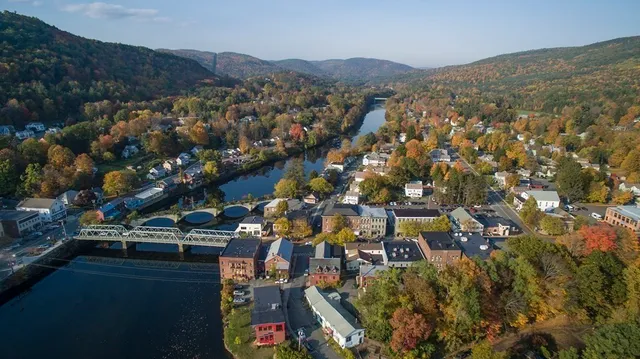 $395,000 | 10 Deerfield Avenue, Unit 2, Shelburne, MA 01370