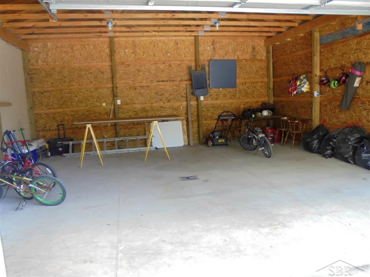 1384 South 7 Mile Road Midland, MI 48640 - Photo 14 of 23 31302257-13.JPG