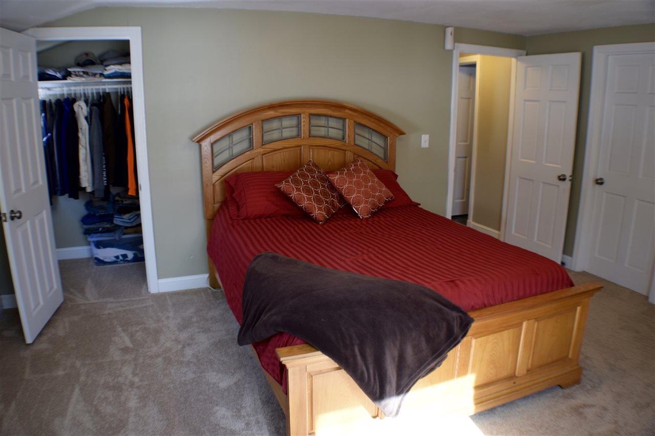 141 Robinson Road Hudson, NH 03051 - Photo 23 of 40 Gallery Image 23