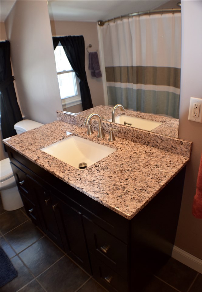 141 Robinson Road Hudson, NH 03051 - Photo 27 of 40 Gallery Image 27