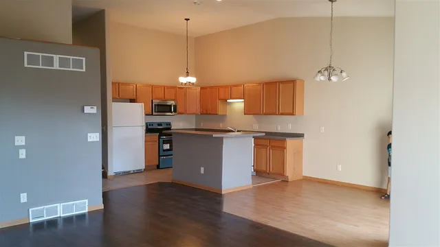 $3,150 | 8101 Starr Grass Drive, Madison, WI 53719