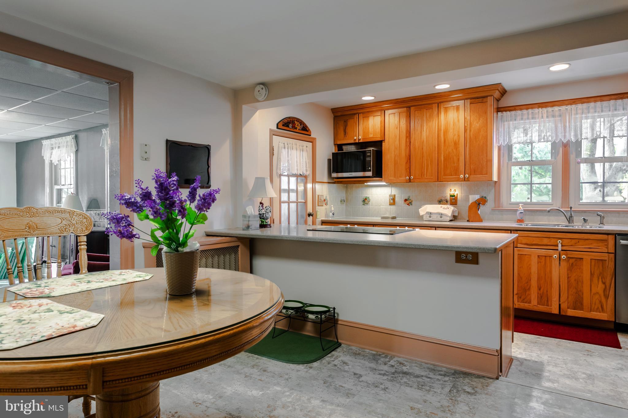 36 North Pennell Road Media, PA 19063 - Photo 13 of 39