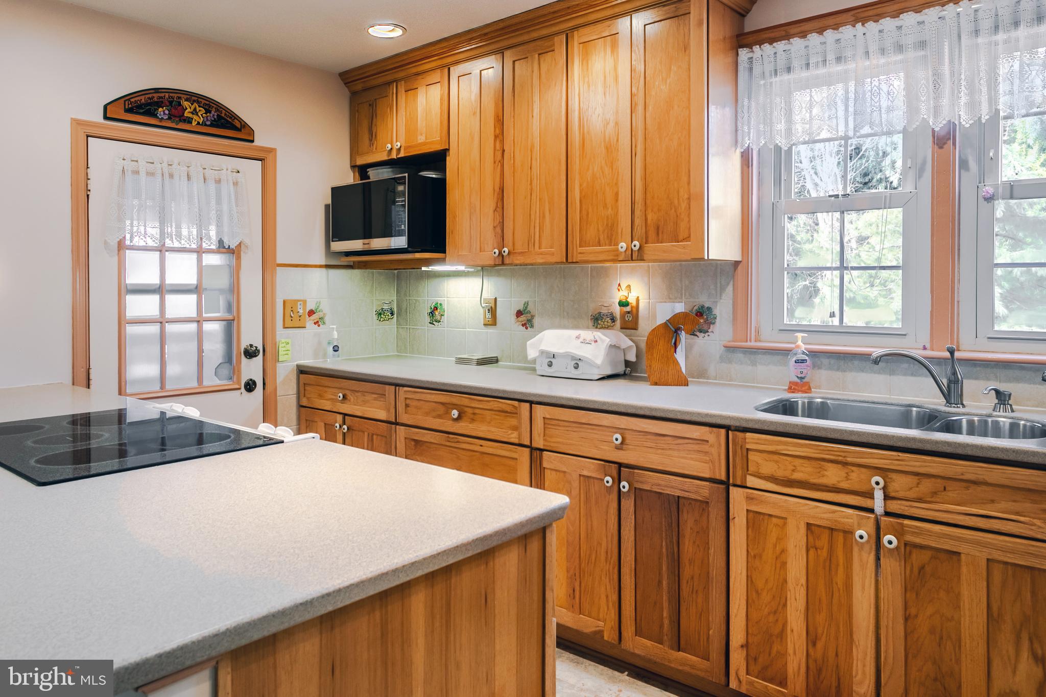 36 North Pennell Road Media, PA 19063 - Photo 17 of 39