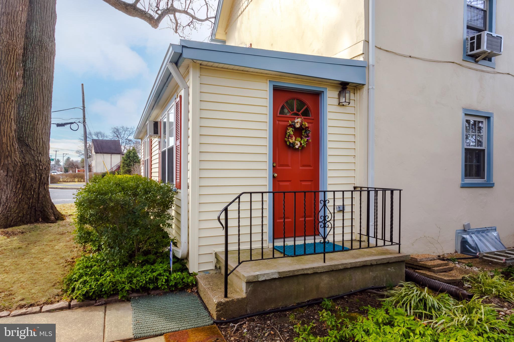 36 North Pennell Road Media, PA 19063 - Photo 7 of 39