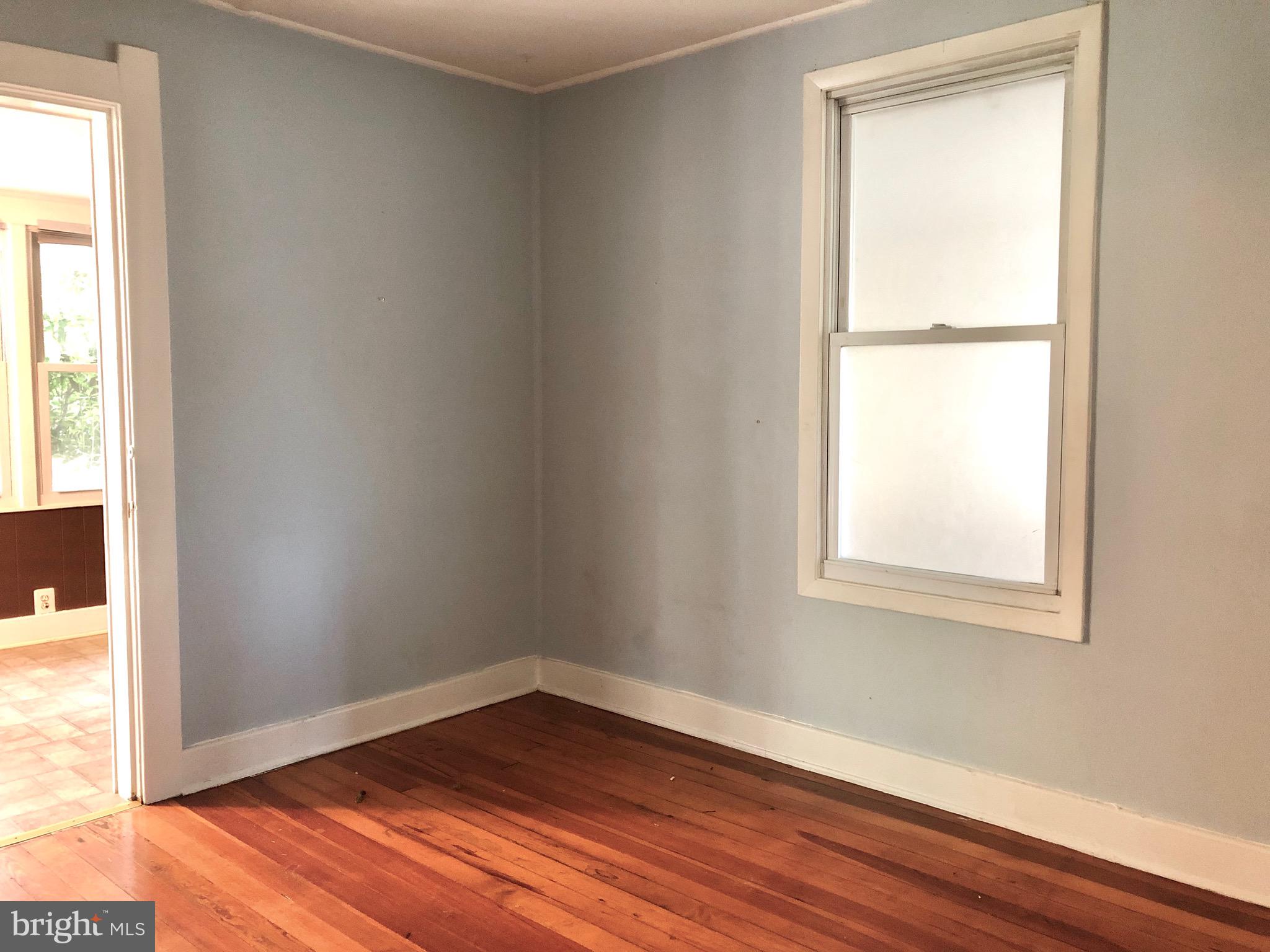 120 Riverside Road Edgewater, MD 21037 - Photo 11 of 29 First Floor Bedroom 1
