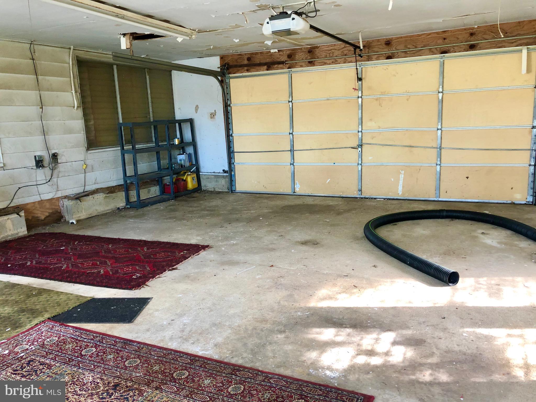 120 Riverside Road Edgewater, MD 21037 - Photo 21 of 29 2 car garage