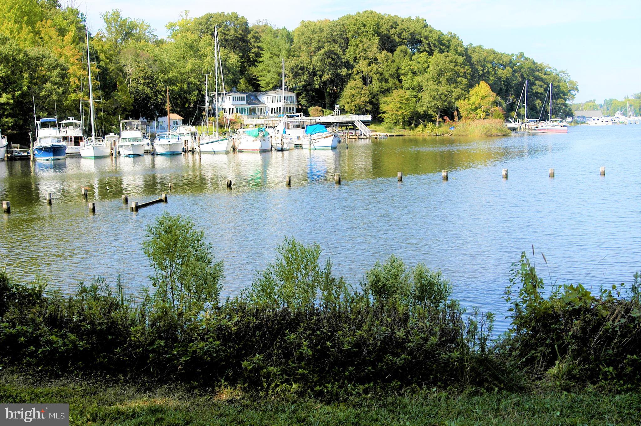 120 Riverside Road Edgewater, MD 21037 - Photo 25 of 29 Community Swim Only Area