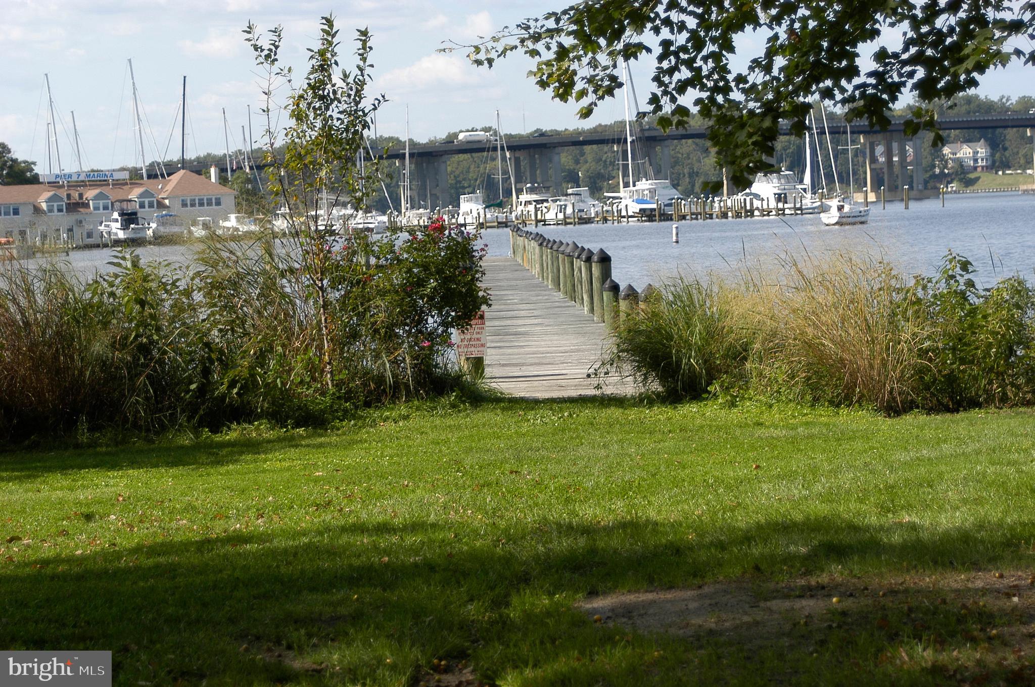 120 Riverside Road Edgewater, MD 21037 - Photo 28 of 29 Community Walking/Fishing Pier