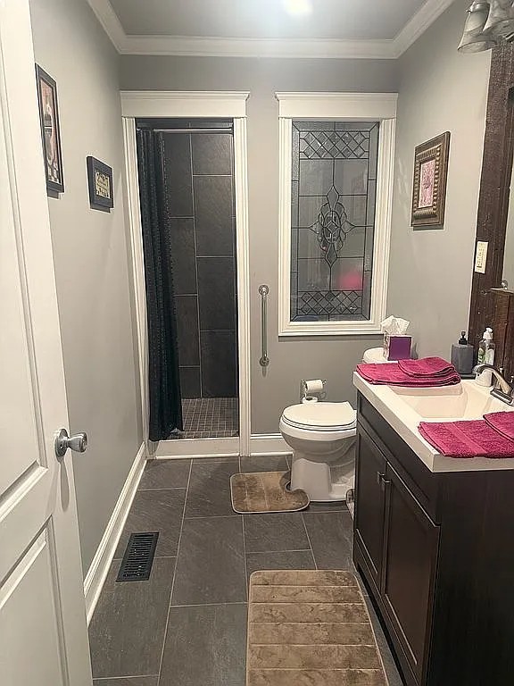 6180 Reevesville Road Grantsburg, IL 62943 - Photo 7 of 16