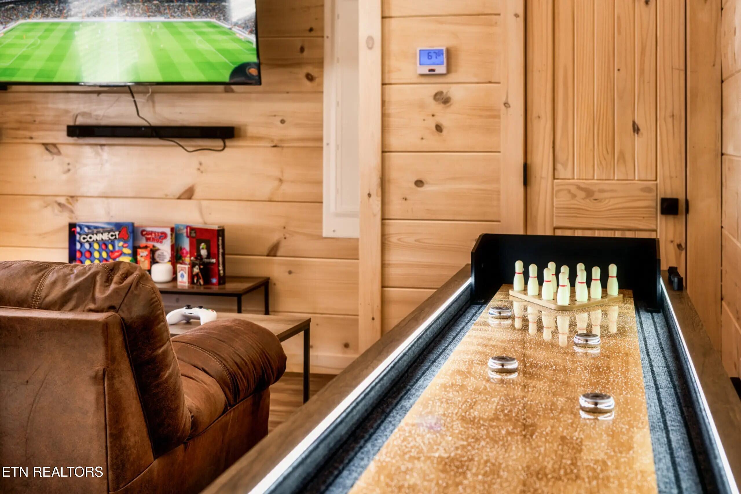 2852 Sequoia Road Pigeon Forge, TN 37863 - Photo 3 of 60 3A