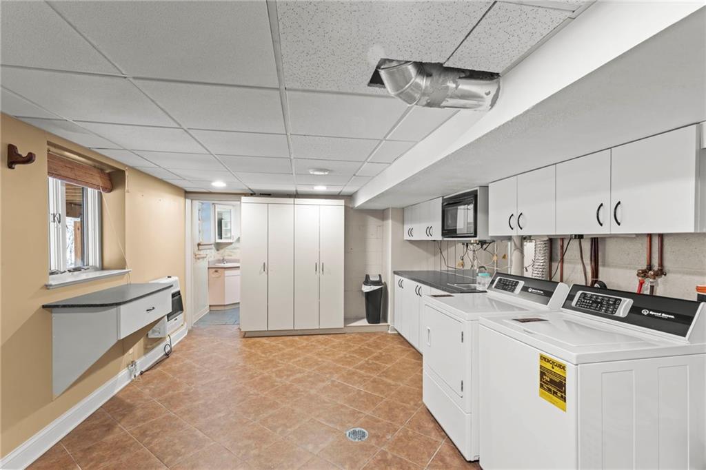 226 Brookwood Road Venetia, PA 15367 - Photo 23 of 39 Laundry Area 226 Brookwood Road