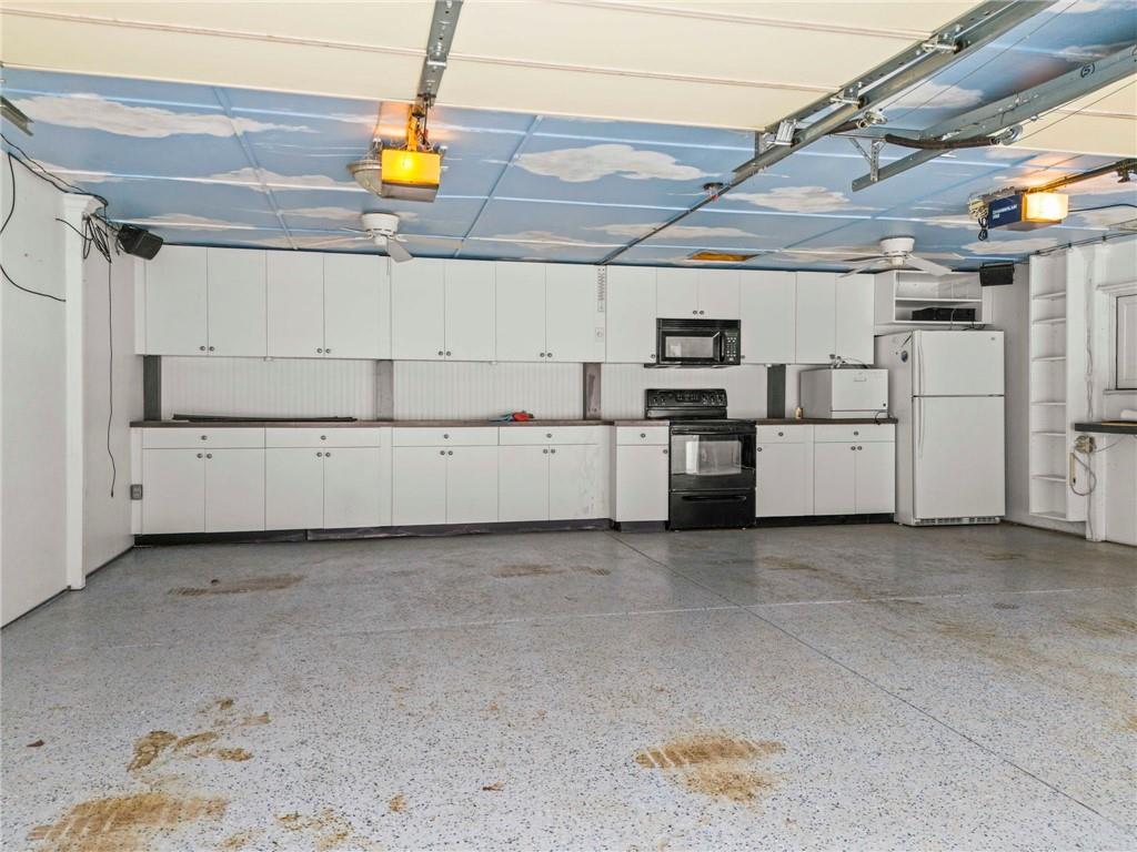 226 Brookwood Road Venetia, PA 15367 - Photo 32 of 39 Garage 226 Brookwood Road