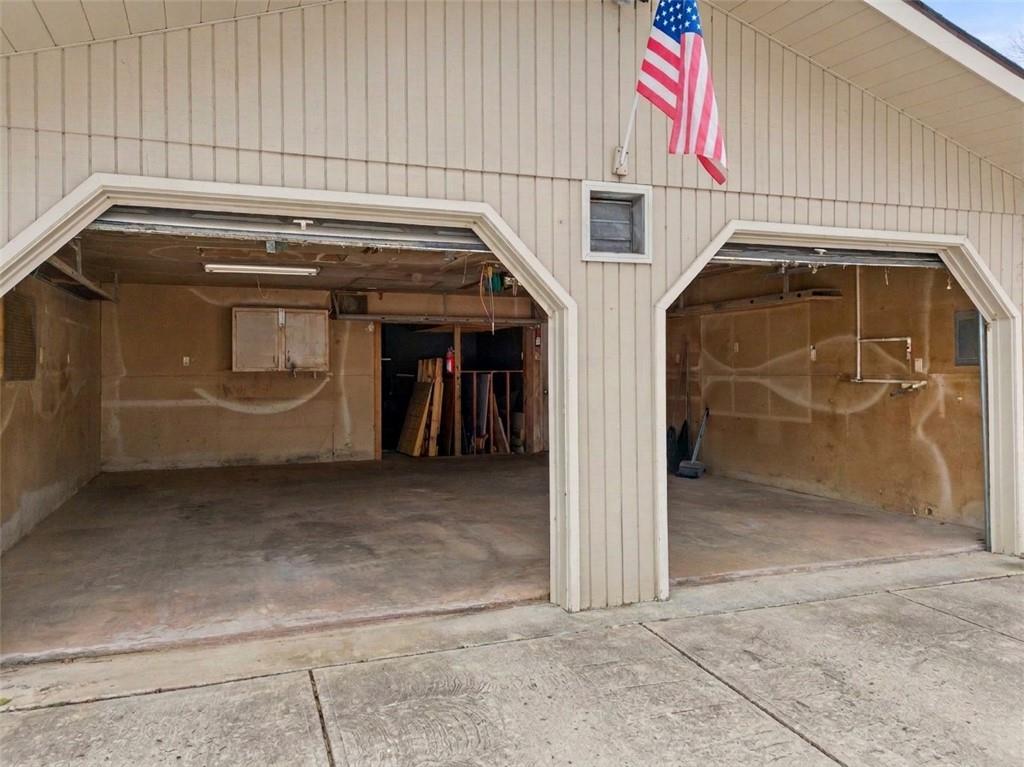 226 Brookwood Road Venetia, PA 15367 - Photo 34 of 39 Garage 226 Brookwood Rd