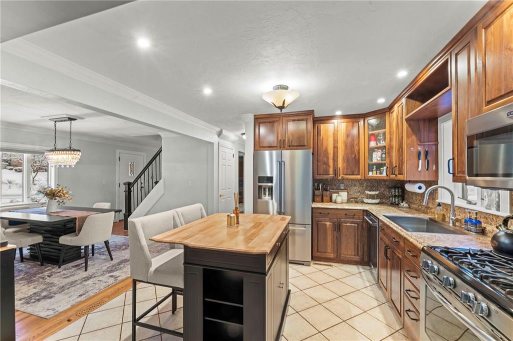 226 Brookwood Road Venetia, PA 15367 - Photo 7 of 39 Kitchen 226 Brookwood Road