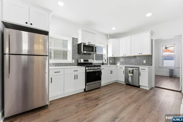 $2,200 | 44 Piaget Avenue, Unit 1, Clifton, NJ 07011