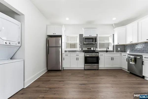 $2,200 | 44 Piaget Avenue, Unit 1, Clifton, NJ 07011