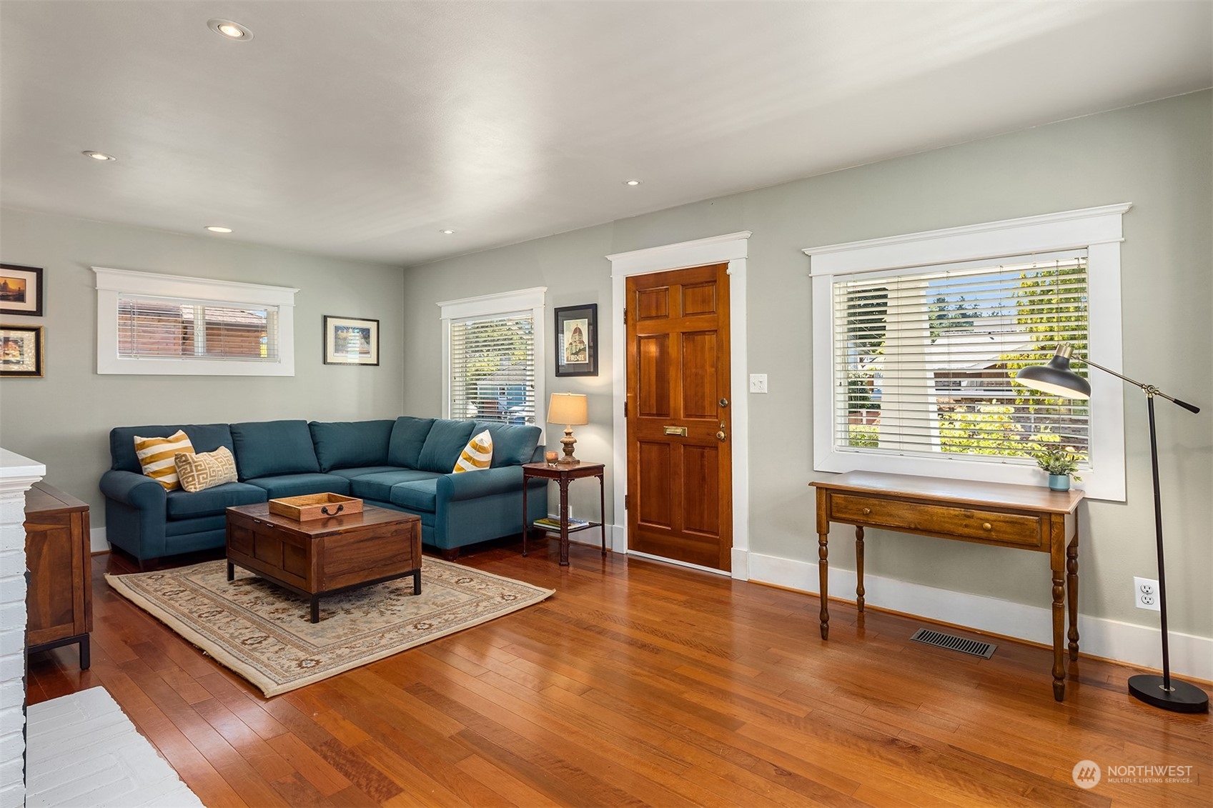 7316 Blake Place Southwest Seattle, WA 98136 - Photo 7 of 40 Gallery Image 7