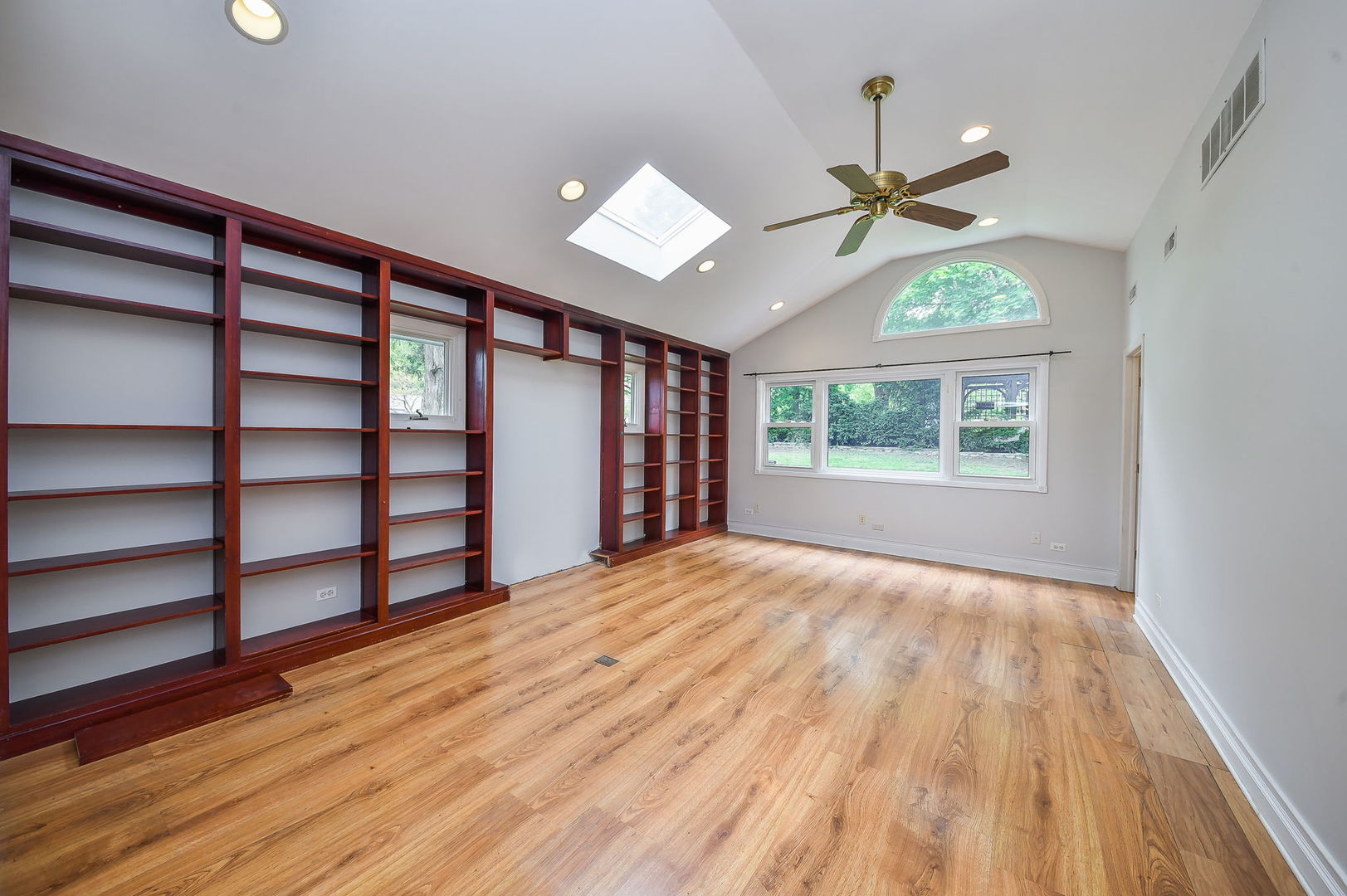 532 Ranch Road Wheaton, IL 60187 - Photo 15 of 42