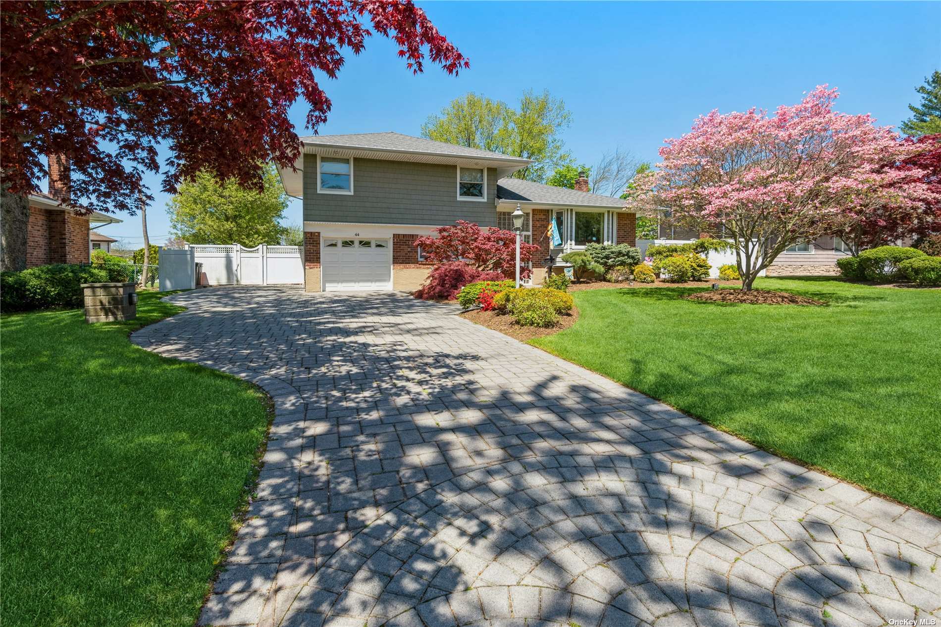 44 Ruth Boulevard Commack, NY 11725 - Photo 1 of 1 Gallery Image 1