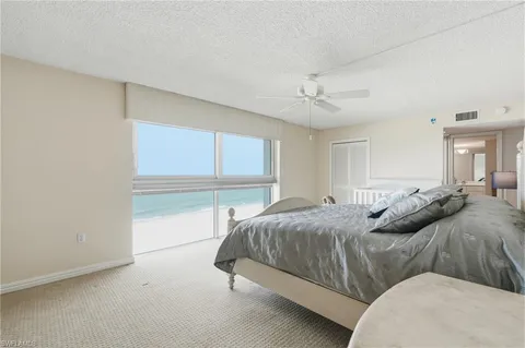 $999,000 | 3951 Gulf Shore Boulevard North, Unit 302, Naples, FL 34103