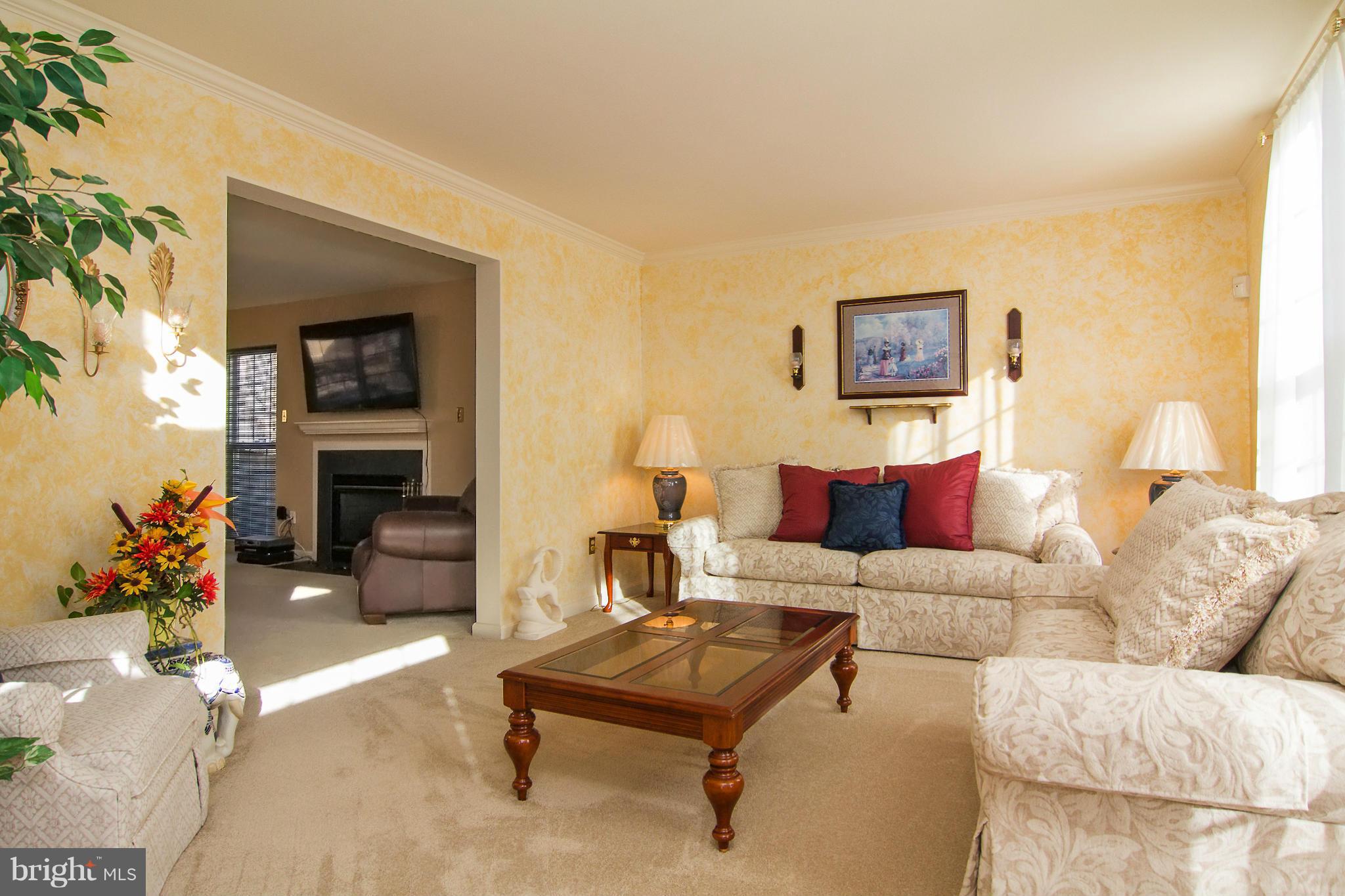 6312 Patuxent Quarter Road Hanover, MD 21076 - Photo 5 of 29 Living Room