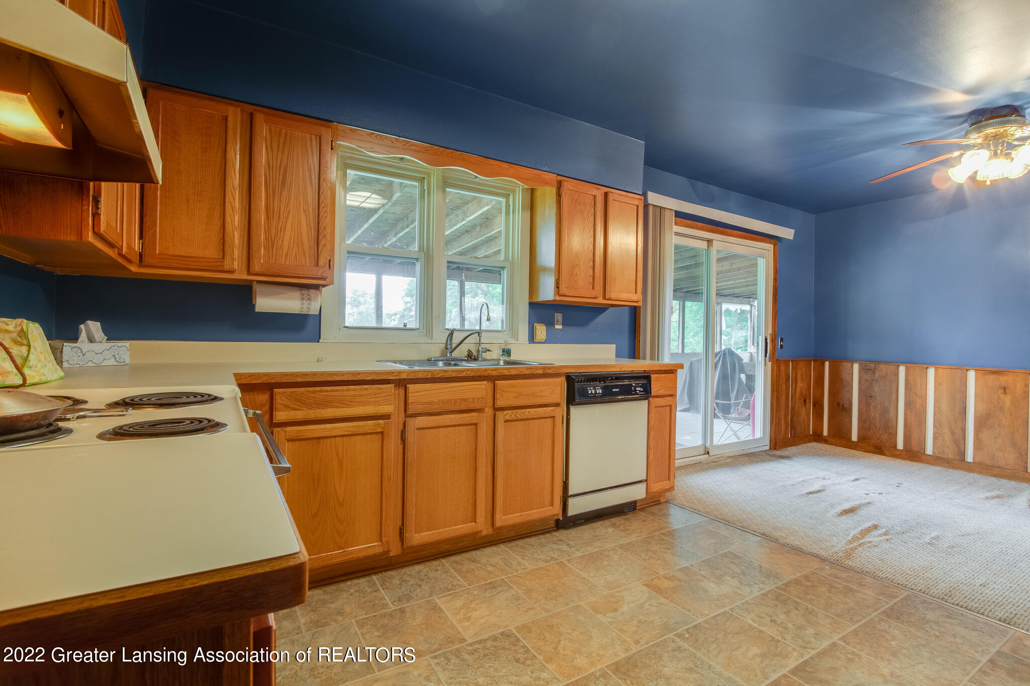 26 North Onondaga Road Mason, MI 48854 - Photo 12 of 28 26_N_Onondaga_JEFF-21
