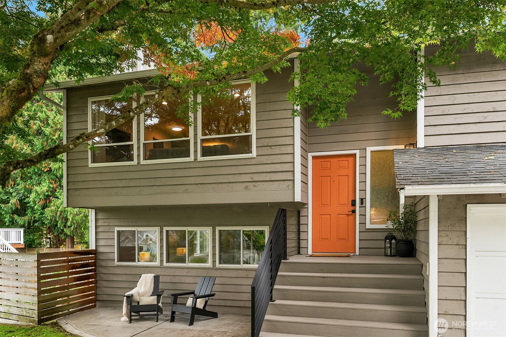1816 171st Place Southeast Bothell, WA 98012 - Photo 2 of 40 Gallery Image 2