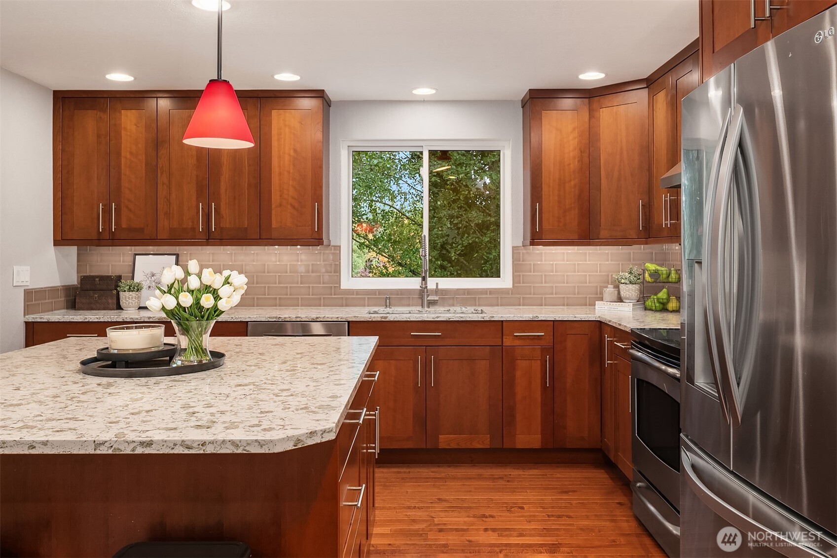1816 171st Place Southeast Bothell, WA 98012 - Photo 7 of 40 Gallery Image 7