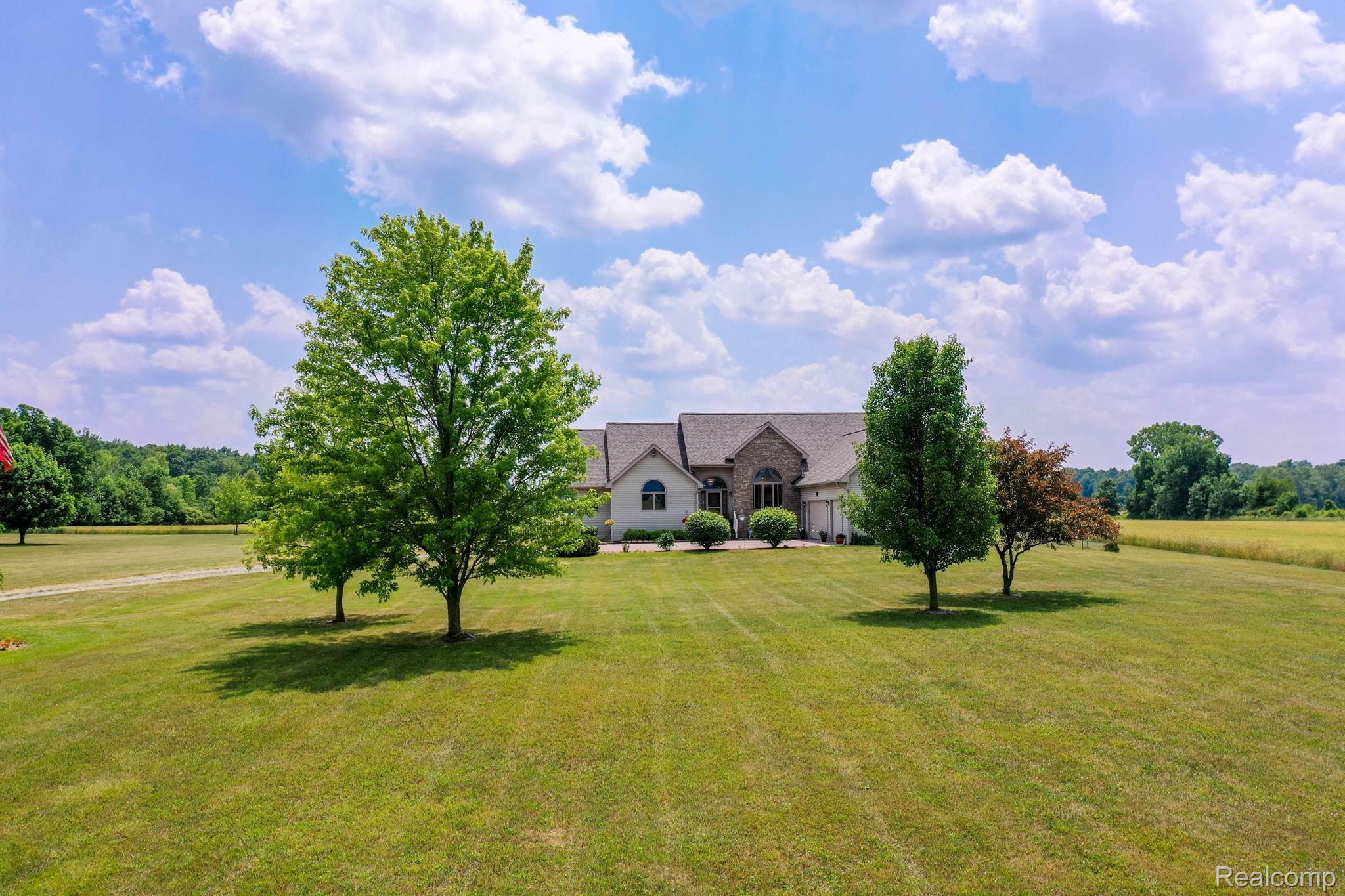5215 Cook Road Swartz Creek, MI 48473 - Photo 3 of 52 Gallery Image 3