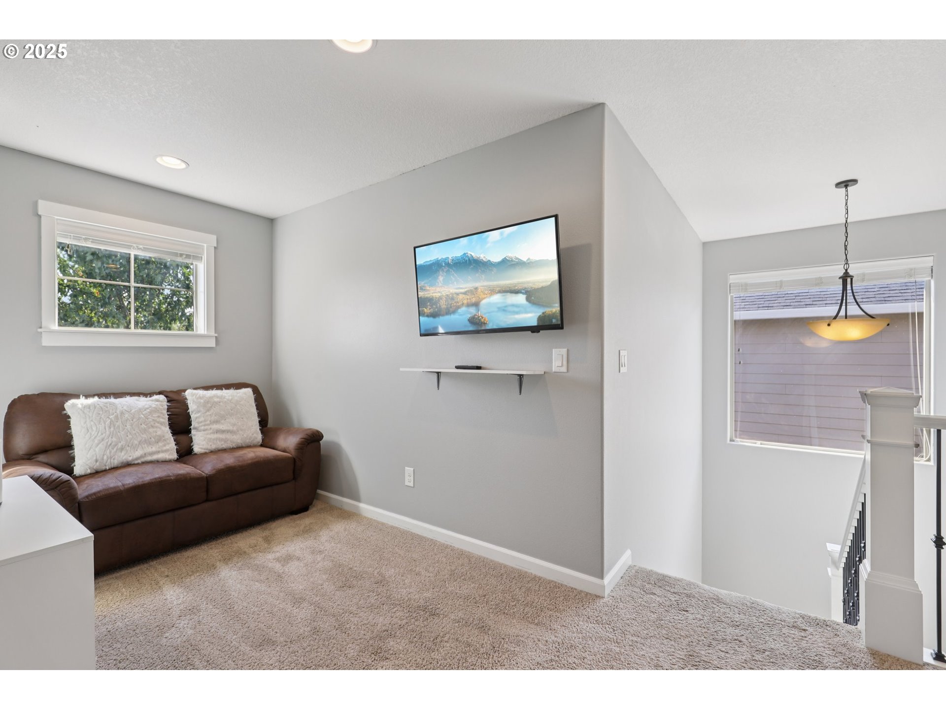 3520 North 6th Circle Ridgefield, WA 98642 - Photo 18 of 27 a living room with furniture and a window