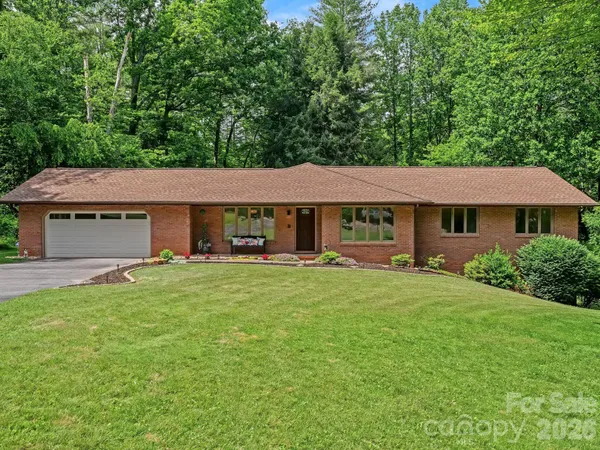 $750,000 | 11 Grenadier Court, Candler, NC 28715