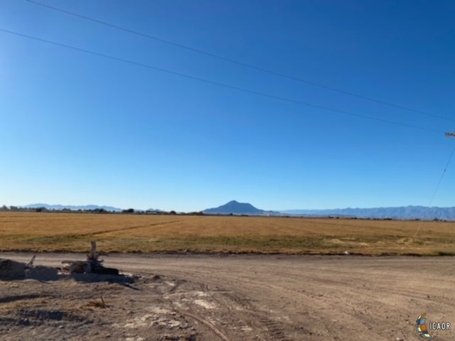1820 Derrick Road El Centro, CA 92243 - Photo 8 of 31 Gallery Image 8