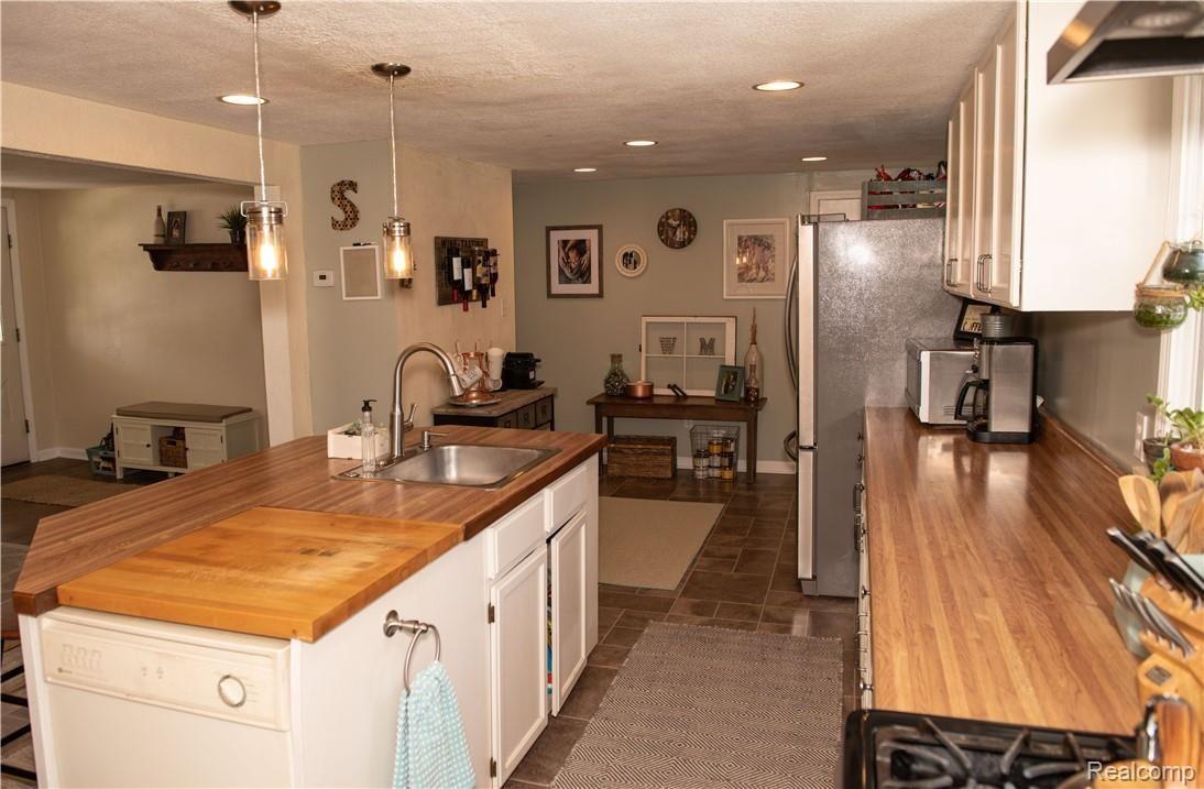 5472 Belsay Road Grand Blanc, MI 48439 - Photo 9 of 40 _DSC9478.jpg