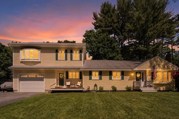 $825,000 | 9 Abbot Street, Westford, MA 01886