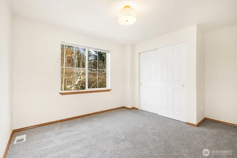 $535,000 | 923 Sarah Court Northwest, Olympia, WA 98502