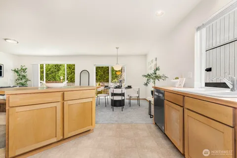 $535,000 | 923 Sarah Court Northwest, Olympia, WA 98502