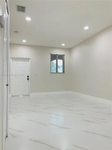 $2,499 | 7050 Northwest 177th Street, Unit 20311, Hialeah, FL 33015