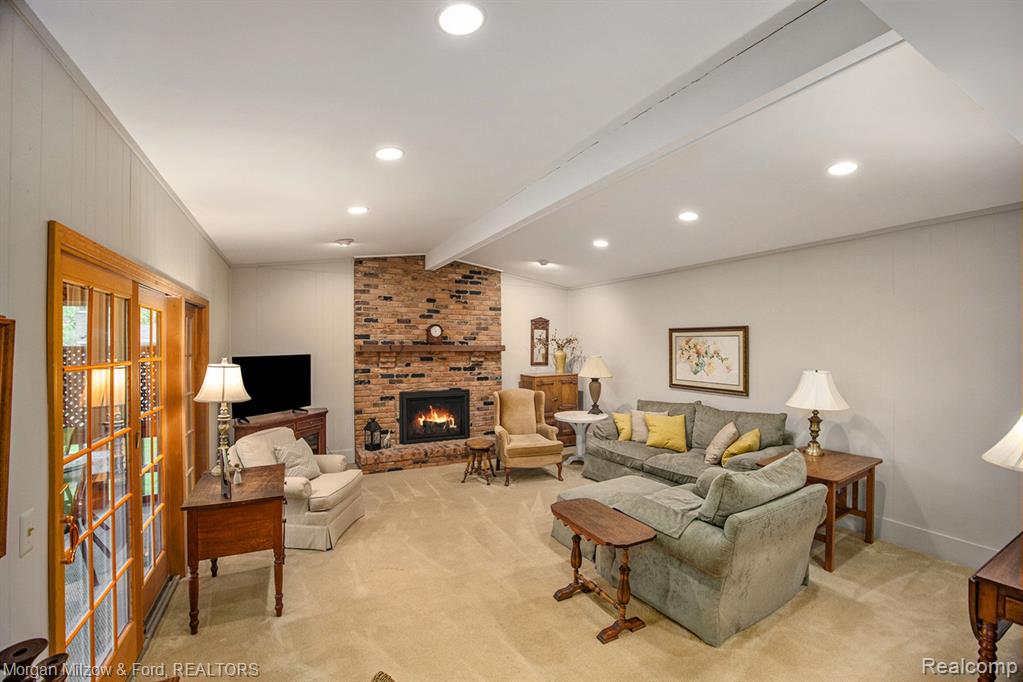 965 Dahlia Lane Rochester Hills, MI 48307 - Photo 13 of 30