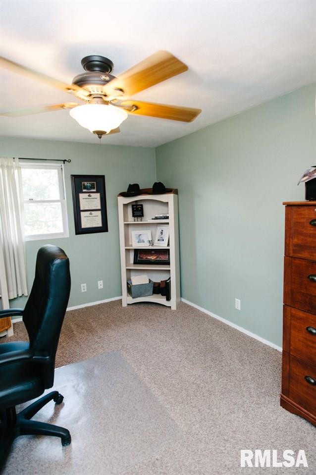 708 Westgate Road Washington, IL 61571 - Photo 6 of 25 Gallery Image 6