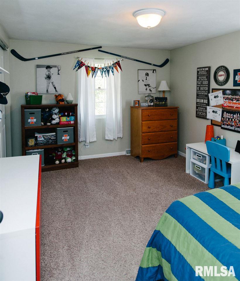 708 Westgate Road Washington, IL 61571 - Photo 8 of 25 Gallery Image 8