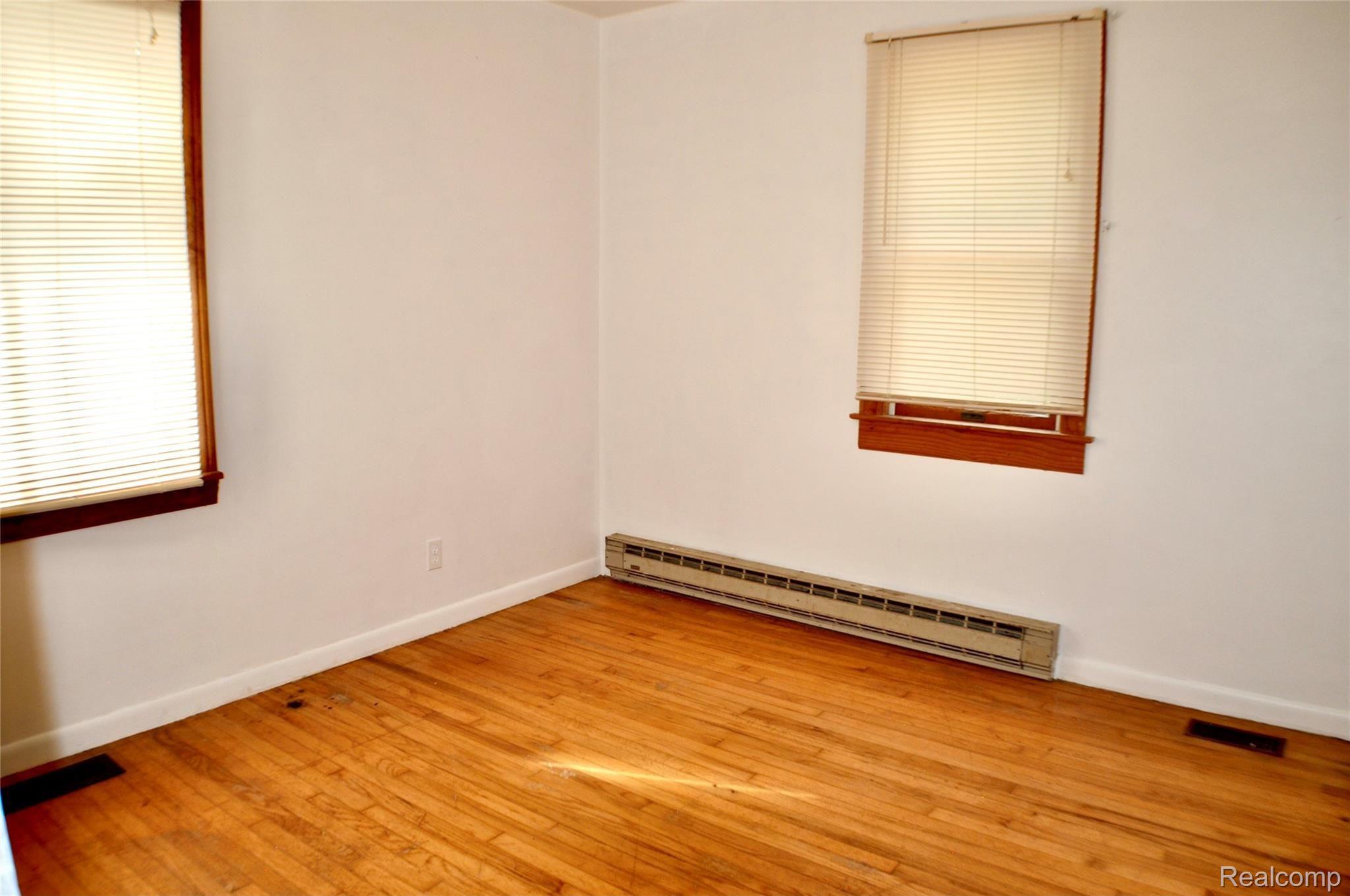 1245 East Buno Road Milford, MI 48381 - Photo 11 of 30 2nd Bedroom on Main Floor