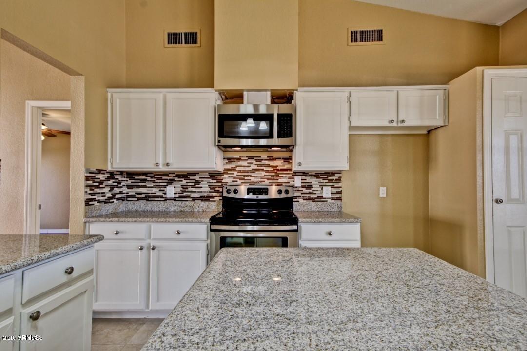 9012 West Granada Road Phoenix, AZ 85037 - Photo 11 of 36 Kitchen3
