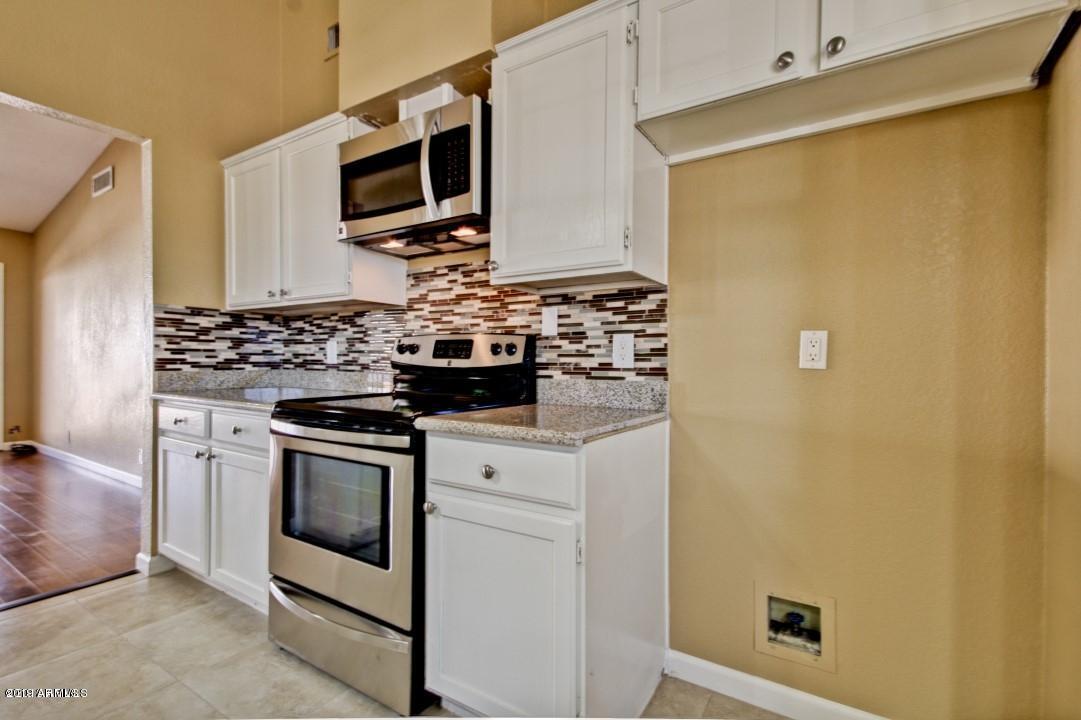 9012 West Granada Road Phoenix, AZ 85037 - Photo 14 of 36 Kitchen7
