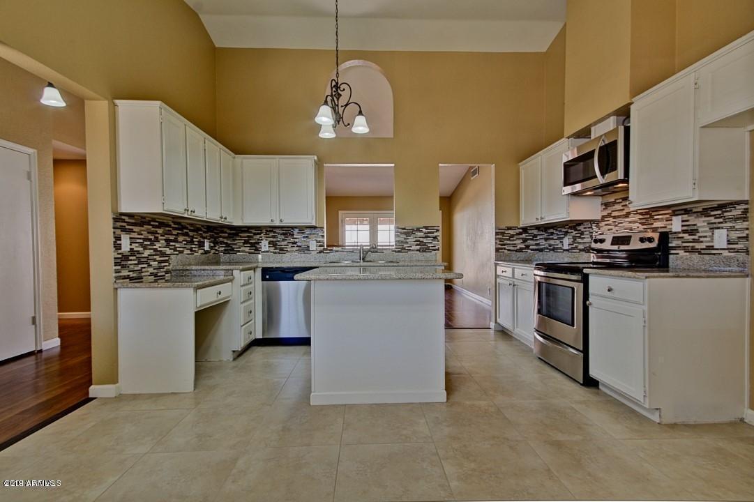 9012 West Granada Road Phoenix, AZ 85037 - Photo 15 of 36 Kitchen2