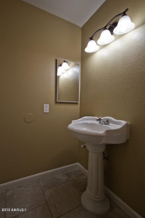 9012 West Granada Road Phoenix, AZ 85037 - Photo 20 of 36 Bath1-1