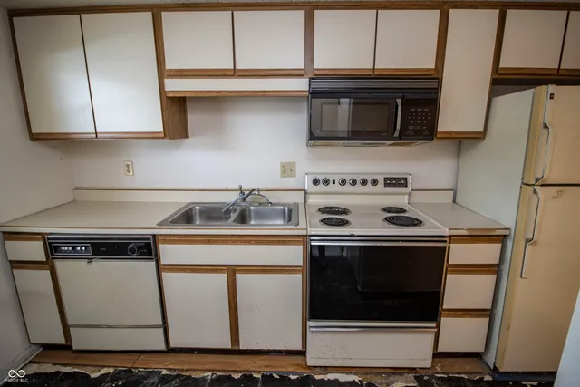 $102,000 | 2905 Country Estates Drive, Indianapolis, IN 46227